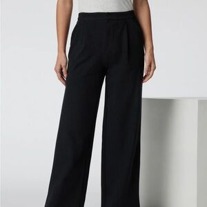 Vuori Elevation Trouser - short NWOT